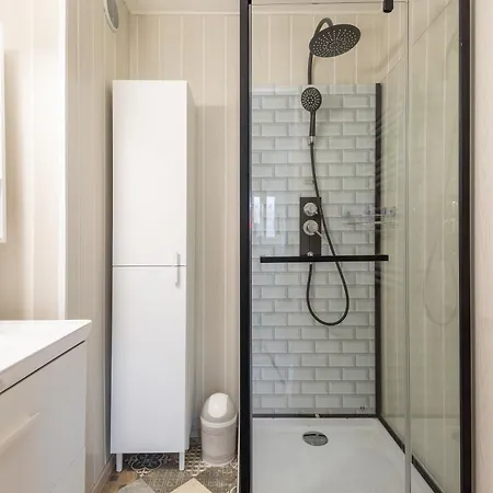 Et Toison D'or - Duplex Entierement Climatise Apartment *